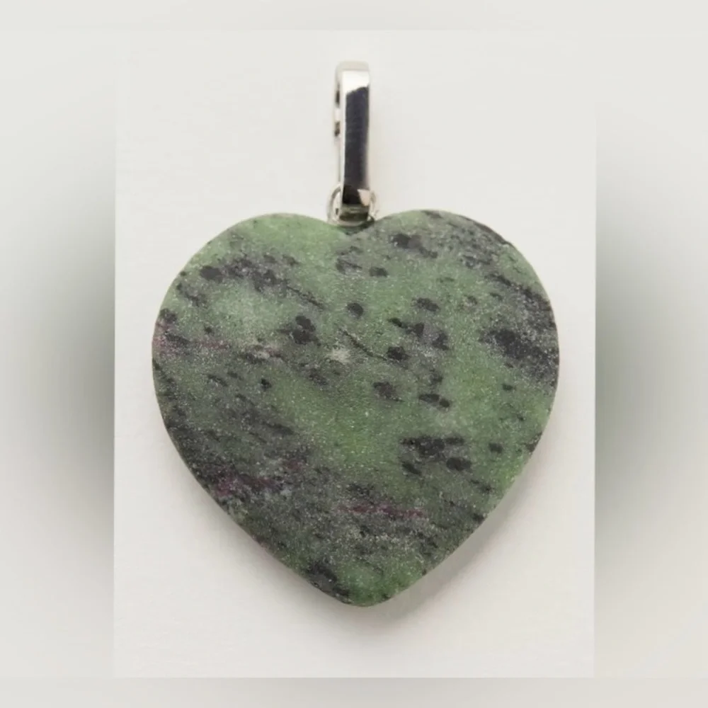 ~ Free People ~ ‘Stone Heart ~ Bag Charm’ *NWT* Charm~ Green ~ Hardware~ Silver - Picture 1 of 9